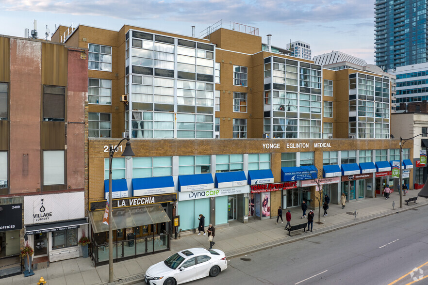 2401 Yonge St, Toronto, ON en alquiler - Foto del edificio - Imagen 2 de 4