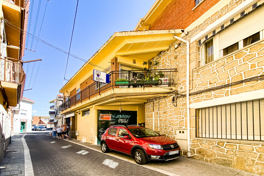 Calle Escuadra, 17, Moralzarzal, Madrid en alquiler - Foto principal - Imagen 1 de 2