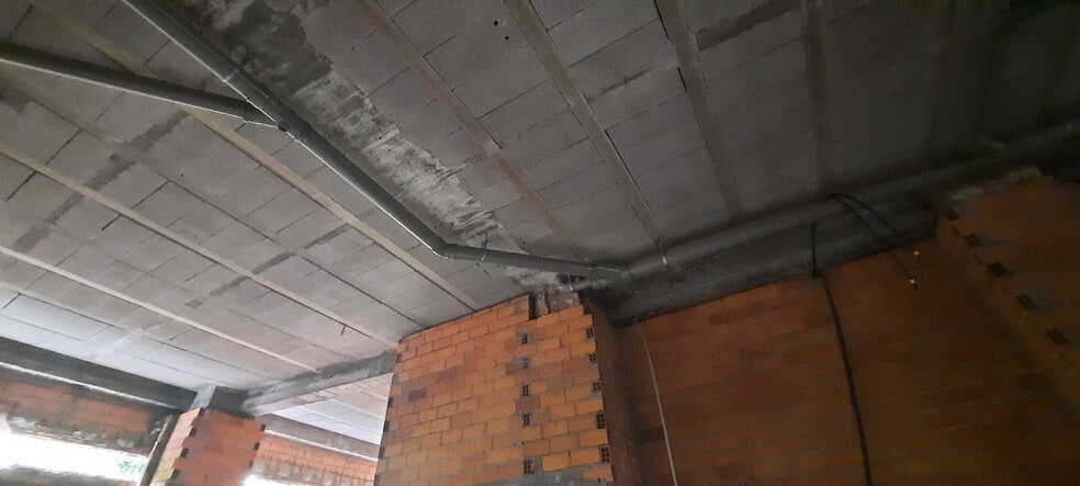 Local en Vigo, Pontevedra en venta - Foto de la construcción - Imagen 3 de 19