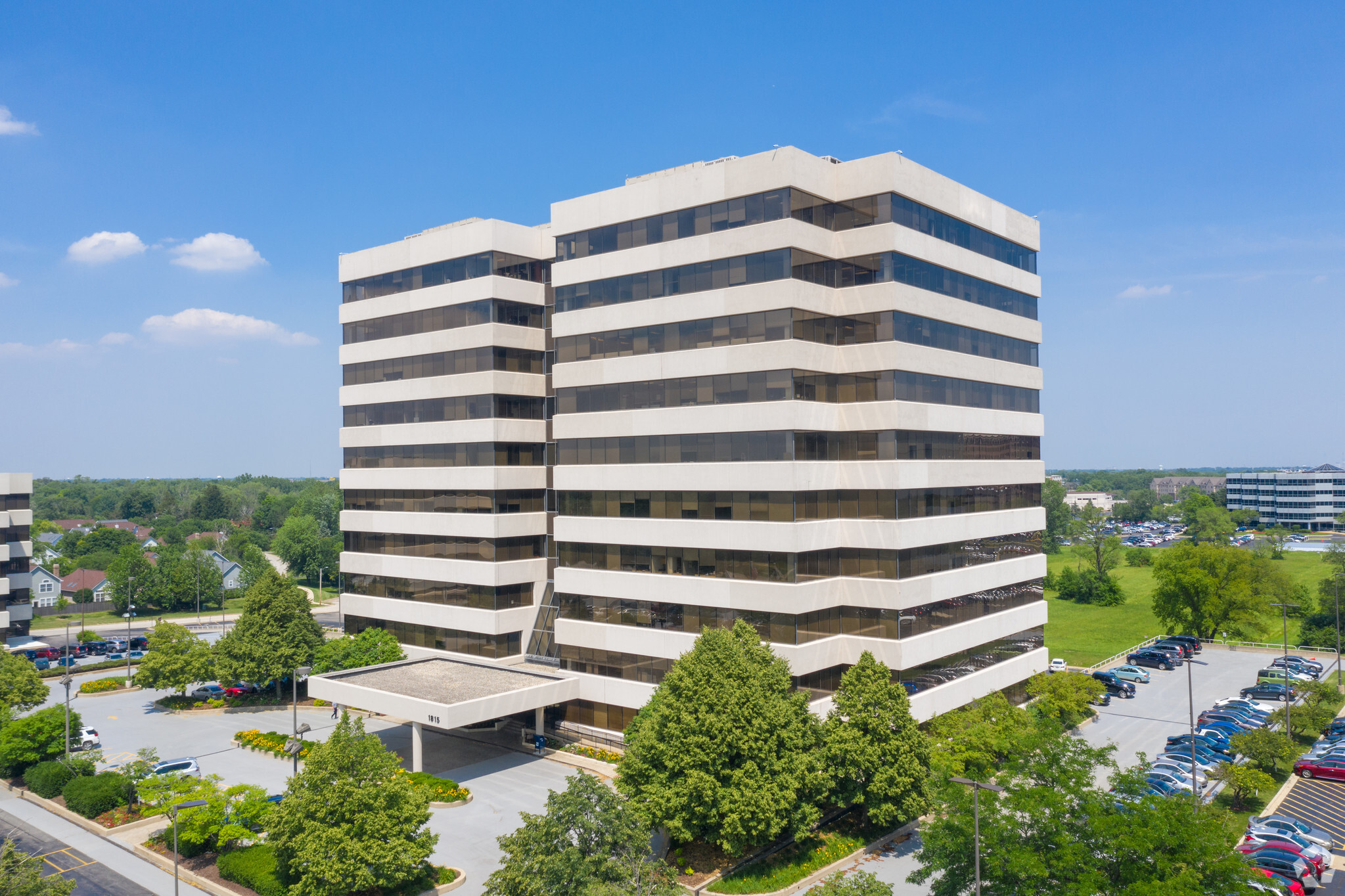 1815 S Meyers Rd, Oakbrook Terrace, IL en alquiler Foto del edificio- Imagen 1 de 13