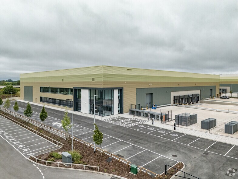 Clanville Way, Kington Langley en alquiler - Foto principal - Imagen 1 de 6