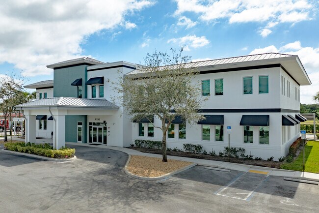 Más detalles de 8230 210th St S, Boca Raton, FL - Coworking en alquiler