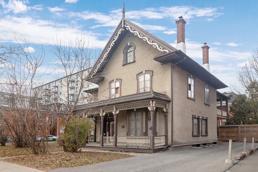 245 Laurier Av E, Ottawa, ON en venta - Foto del edificio - Imagen 1 de 9