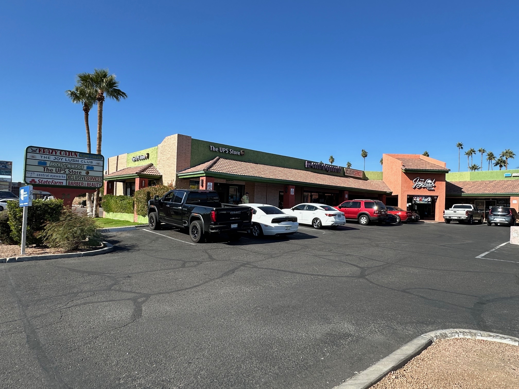 24 W Camelback Rd, Phoenix, AZ en alquiler Foto del edificio- Imagen 1 de 3