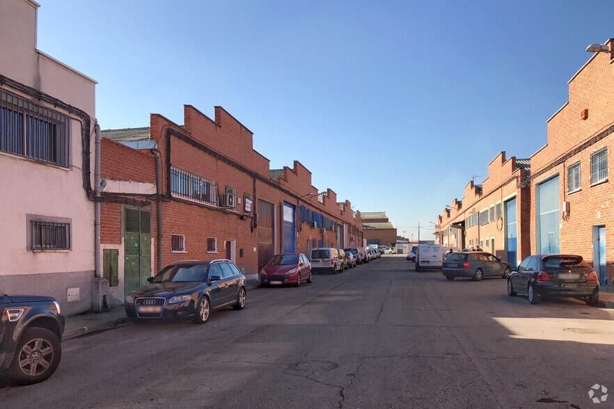 Nave en Humanes de Madrid, Madrid en venta - Foto del edificio - Imagen 2 de 3