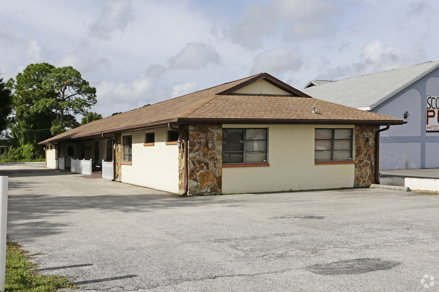 14538 S Tamiami Trl, North Port, FL en venta - Foto del edificio - Imagen 1 de 17