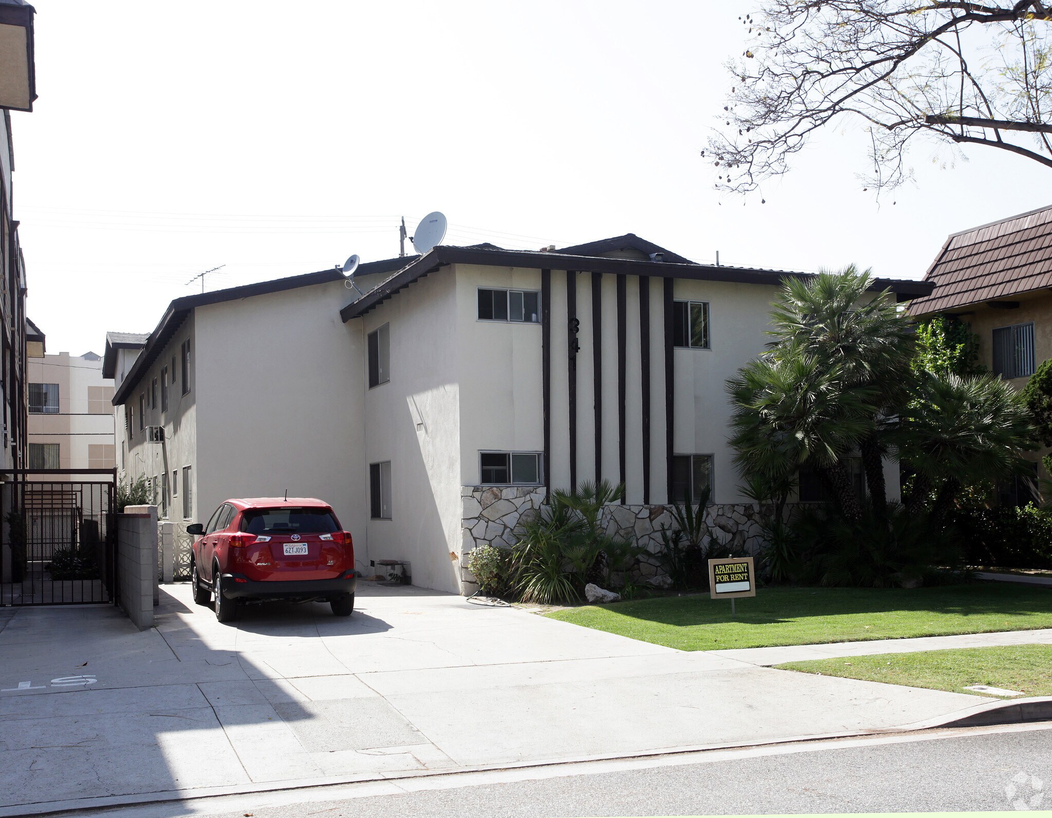 341 N Isabel St, Glendale, CA en venta Foto principal- Imagen 1 de 1