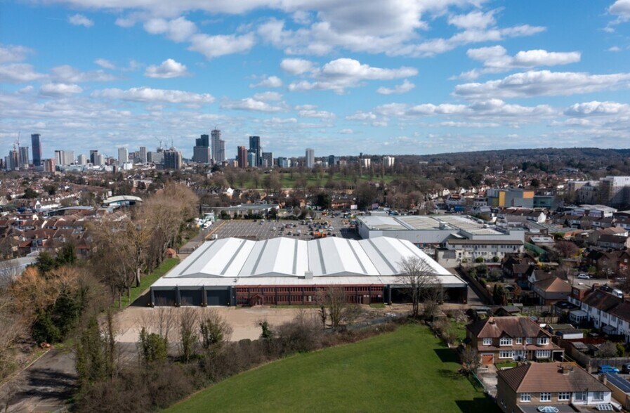 500 Purley Way, Croydon en alquiler - Foto del edificio - Imagen 1 de 3