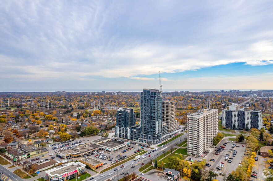 1-2 Meadowglen Pl, Toronto, ON en alquiler - Vista aérea - Imagen 2 de 4