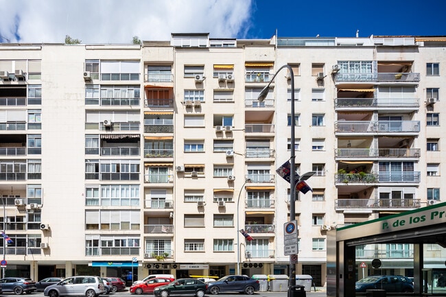Más detalles de Avenida de la República Argentina, 52, Sevilla - Local en alquiler