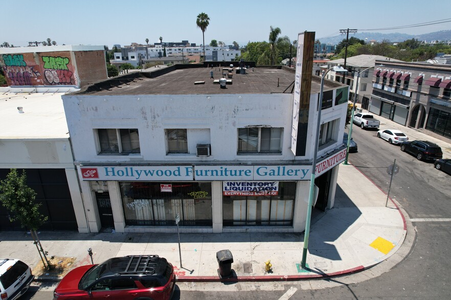 556-559 N Western Ave, Los Angeles, CA en alquiler - Foto del edificio - Imagen 2 de 5