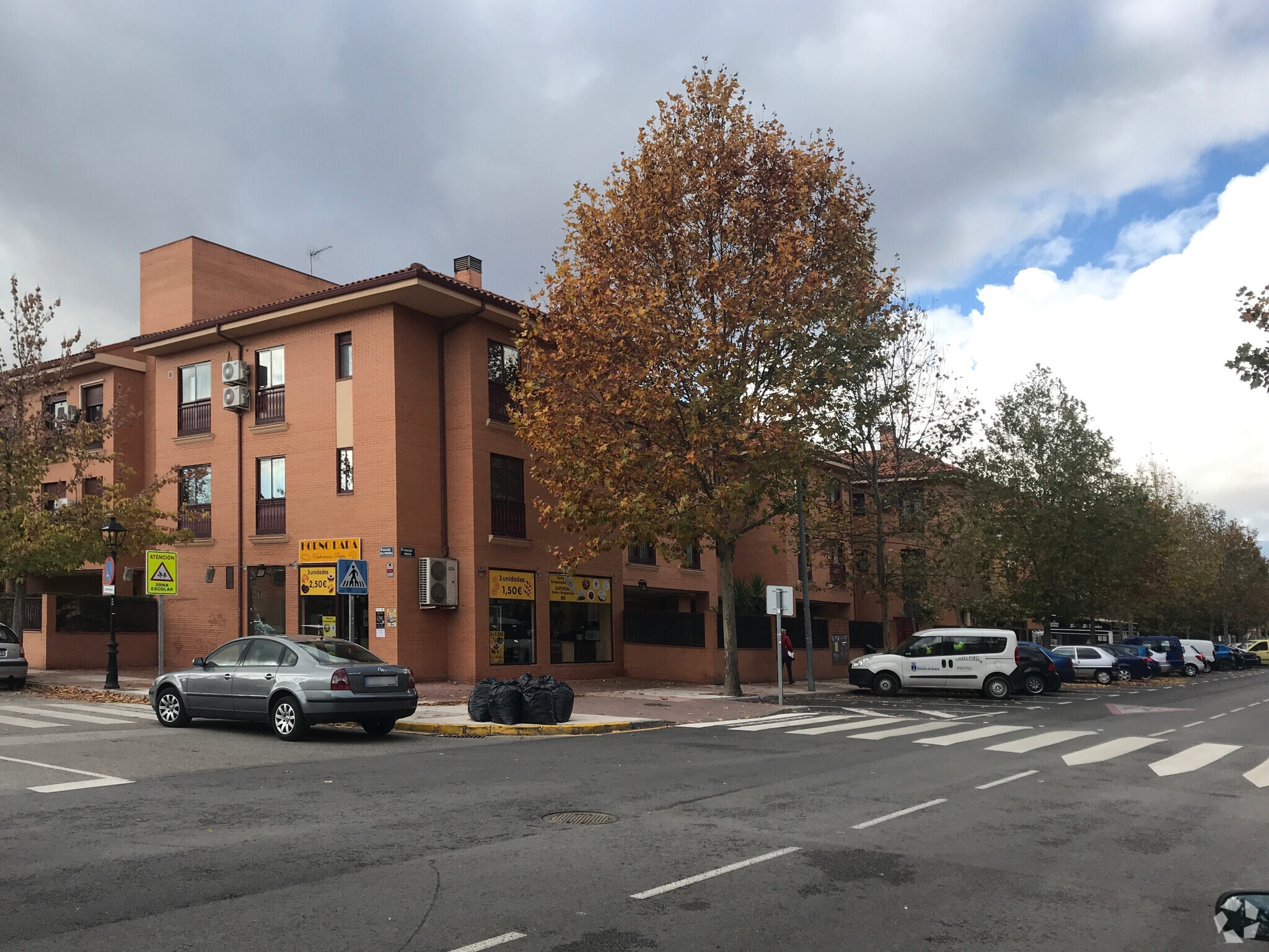 Local en Humanes de Madrid, Madrid en alquiler Foto principal- Imagen 1 de 3