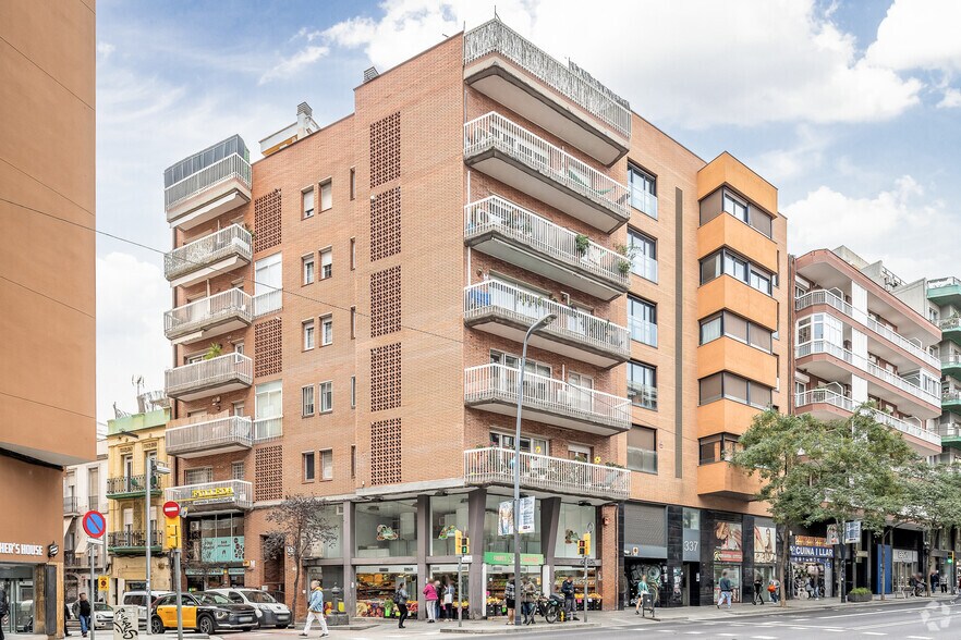 Edificio residencial en Barcelona, Barcelona en venta - Foto principal - Imagen 1 de 3