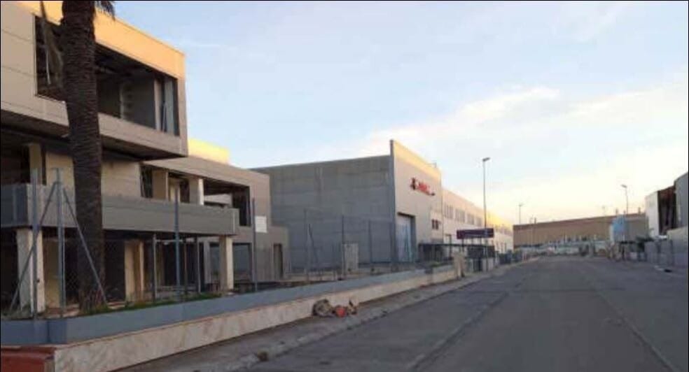 Nave en ALMAZORA, Castellón en venta - Foto del edificio - Imagen 2 de 3