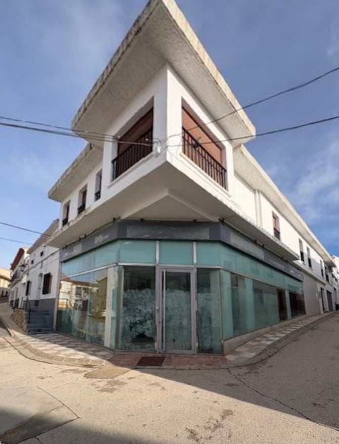 Edificio residencial en Lezuza, Albacete en venta Foto del edificio- Imagen 1 de 2