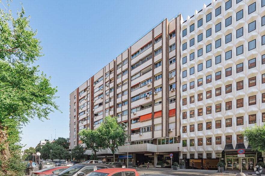 Calle de Francisco Gervás, 12, Madrid, Madrid en alquiler - Foto del edificio - Imagen 2 de 3