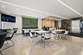 Más detalles de 4950 Ch Queen-Mary, Montréal, QC - Coworking en alquiler