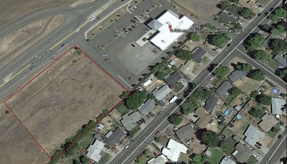 8074 Highway 62, White City, OR en venta - Foto del edificio - Imagen 3 de 4