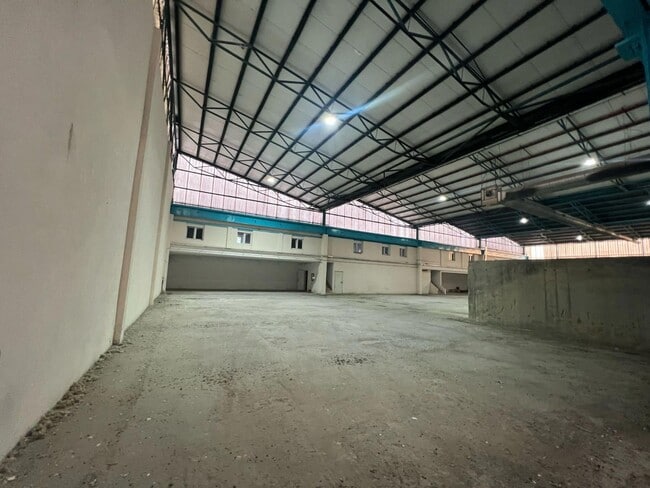 Más detalles de Nave en alquiler