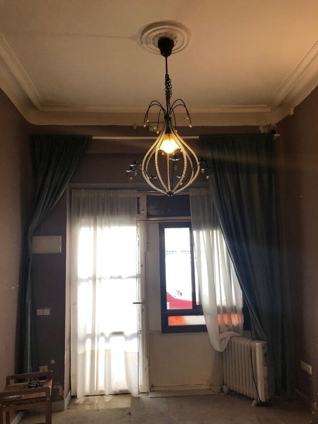 Más detalles de Calle Pedro Heredia, 18, Madrid - Local en alquiler