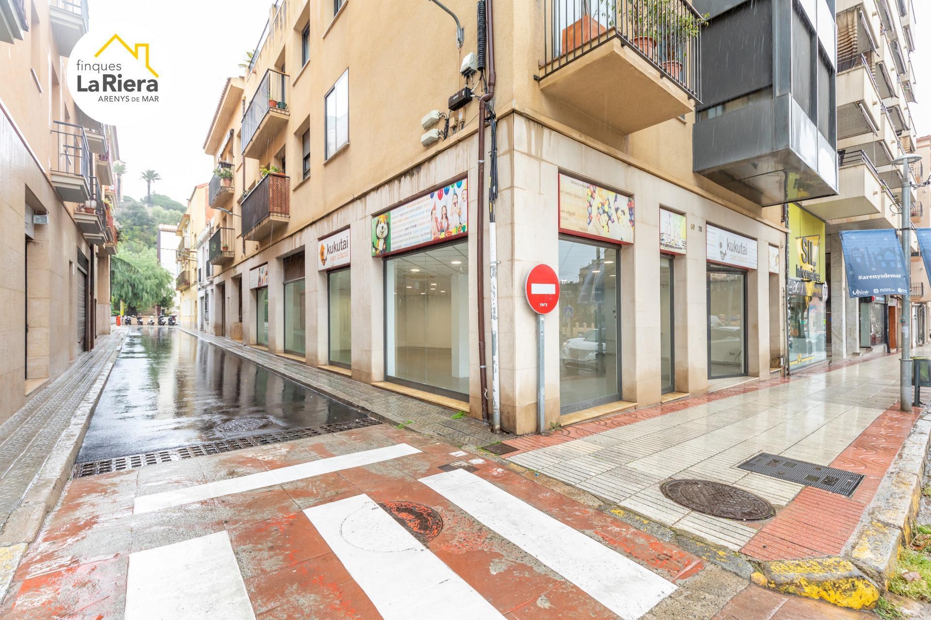 Local en Arenys de Mar, Barcelona en alquiler Foto principal- Imagen 1 de 3