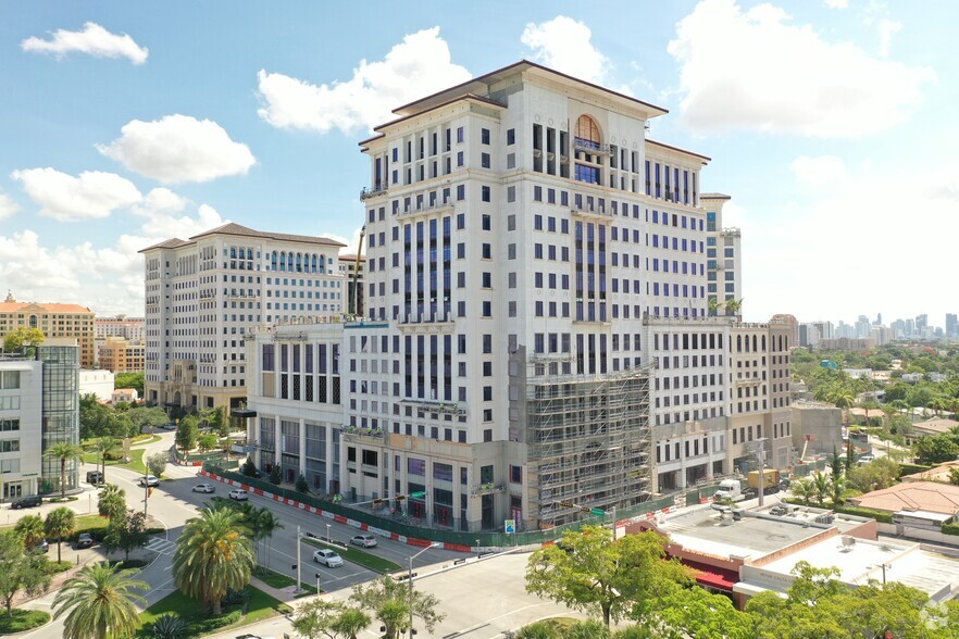 3000 Ponce De Leon Blvd, Coral Gables, FL en alquiler - Foto del edificio - Imagen 3 de 3