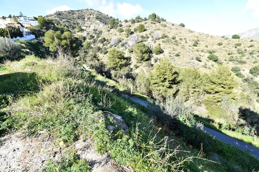 Calle Cataluña, Almuñécar, Granada en venta - Foto del edificio - Imagen 3 de 18