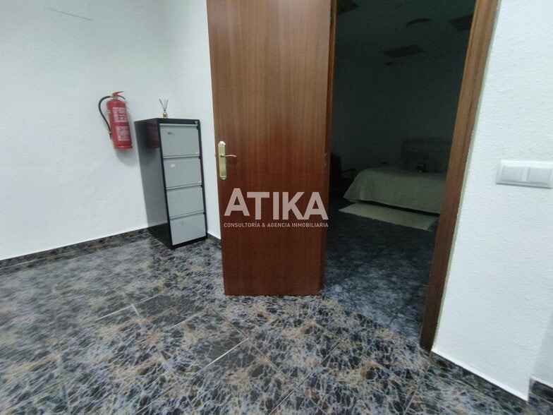 Local en València en venta - Foto del edificio - Imagen 2 de 6