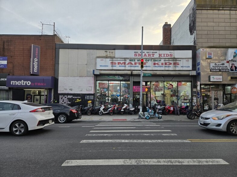 790 E Tremont, Bronx, NY en alquiler - Foto del edificio - Imagen 1 de 11