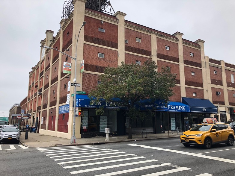 34-09-34-11 Queens Blvd, Long Island City, NY en alquiler - Foto del edificio - Imagen 2 de 9