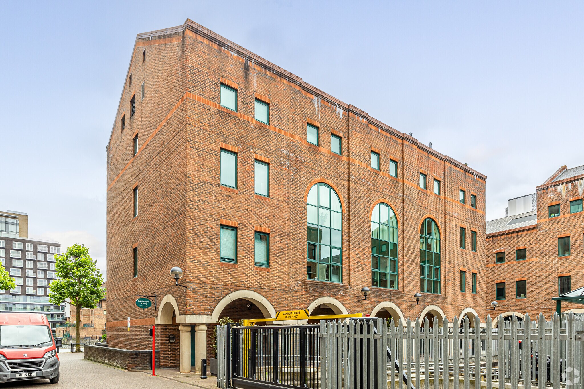 16 Pepper St, London en alquiler Foto del edificio- Imagen 1 de 4