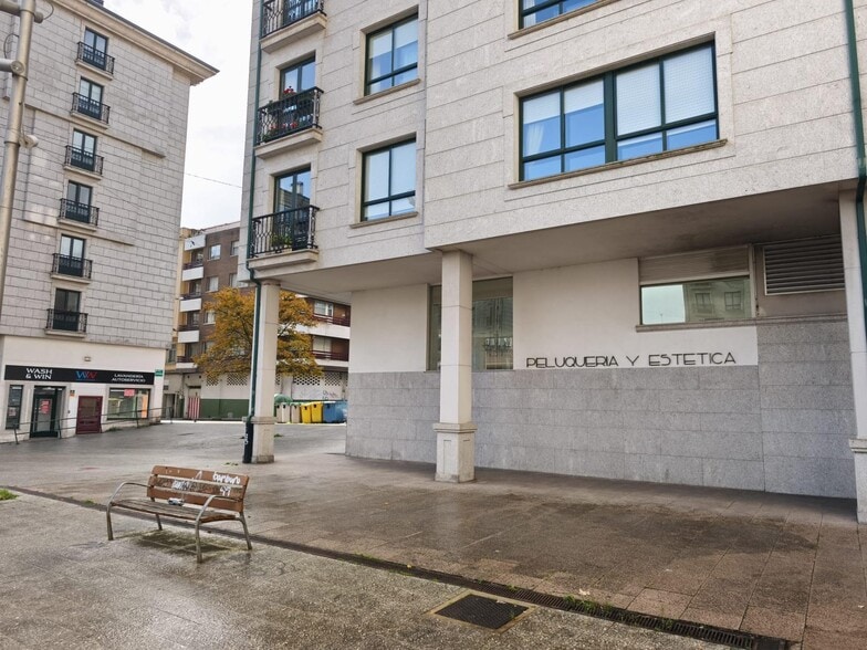 Local en Ferrol, La Coruna en venta - Foto del edificio - Imagen 3 de 71