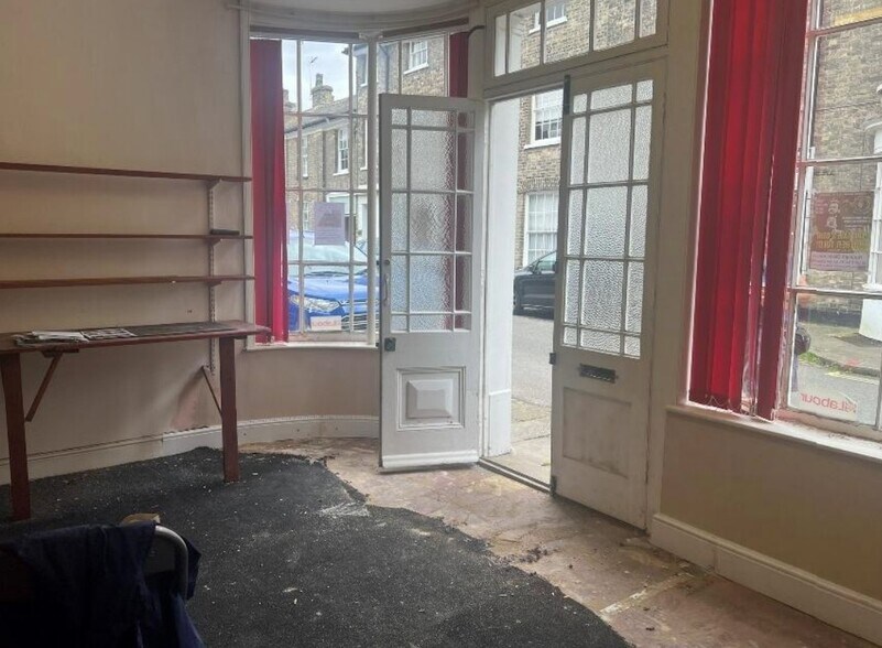 8 Queen Street, Hadleigh, Ipswich en alquiler - Foto del interior - Imagen 3 de 5