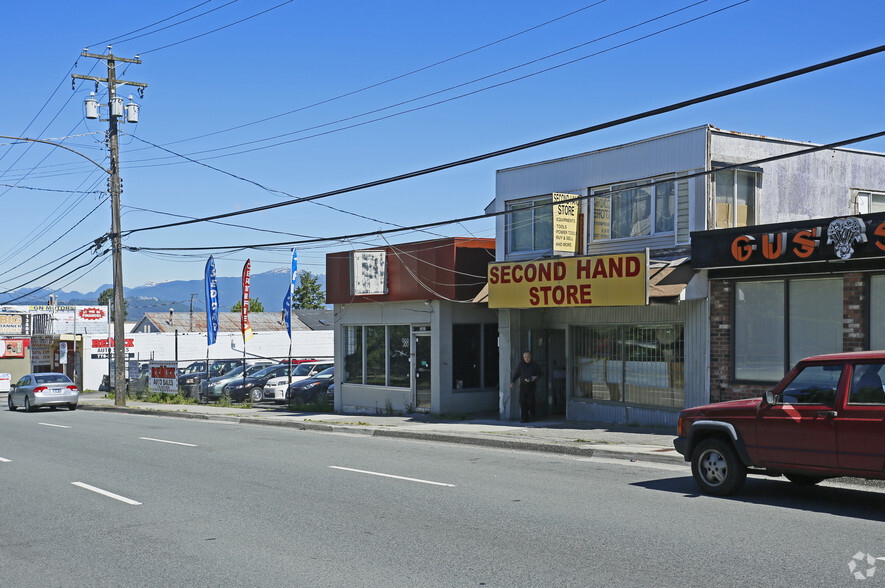 13521 King George Blvd, Surrey, BC en alquiler - Foto del edificio - Imagen 3 de 5