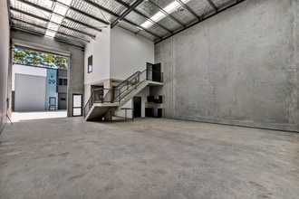 24 Helles Ave, Moorebank en alquiler Foto del interior- Imagen 2 de 5