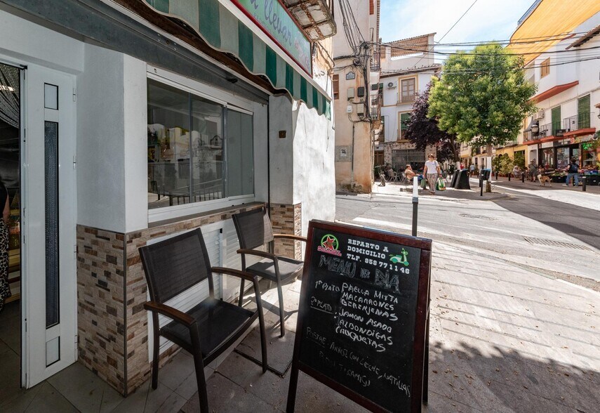 Real, 74, Lanjarón, Granada en venta - Foto del edificio - Imagen 3 de 27