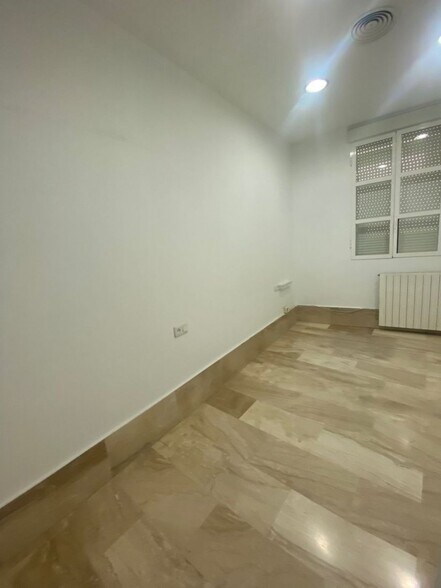 Oficina en València en alquiler - Foto del edificio - Imagen 3 de 24