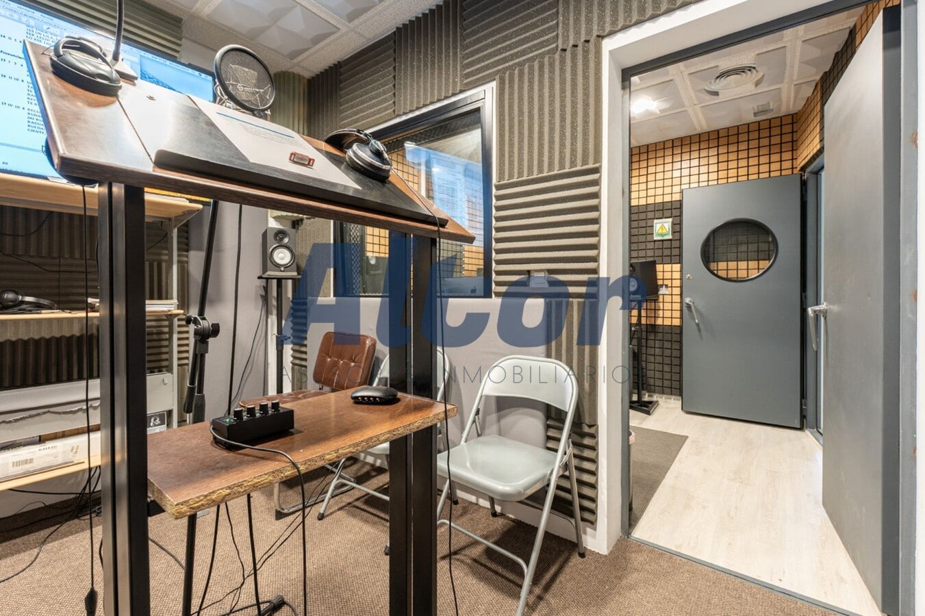 Madrid, MAD 28028 - Unidad - - - Foto del interior - Image 1 of 7