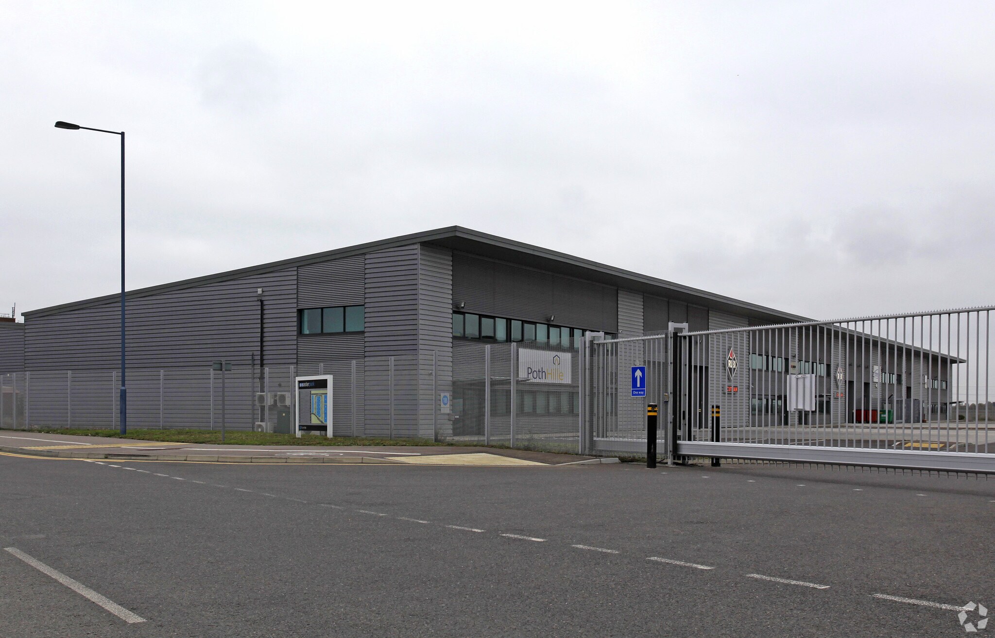 14 Easter Industrial Park, Rainham en venta Foto del edificio- Imagen 1 de 7