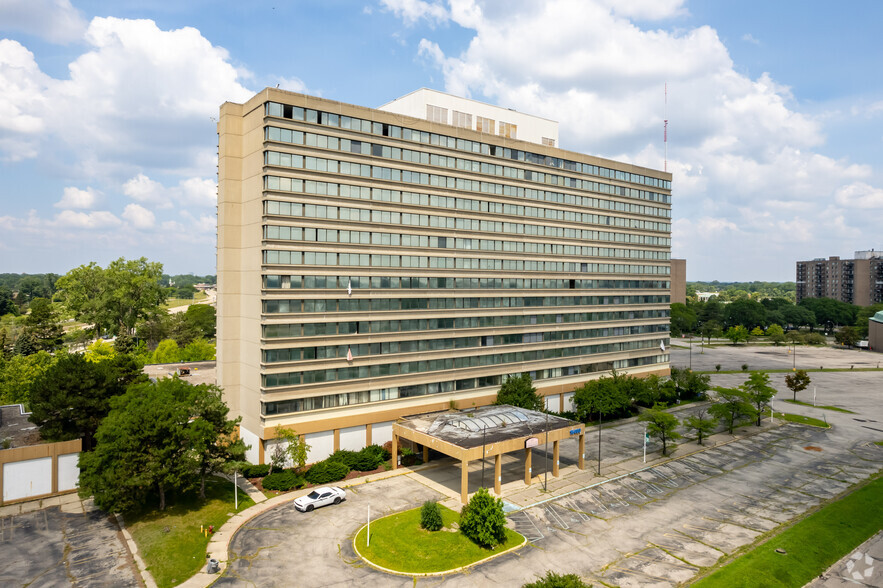 16400 J.L. Hudson Dr, Southfield, MI en venta - Foto del edificio - Imagen 2 de 9