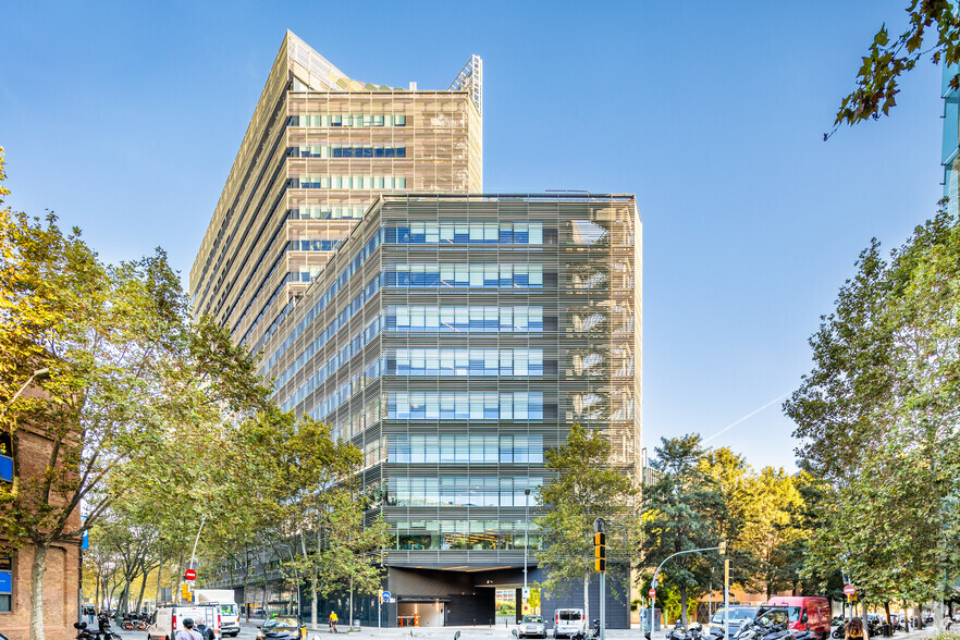 Carrer De La Ciutat De Granada, 150, Barcelona, Barcelona en alquiler - Foto del edificio - Imagen 3 de 5