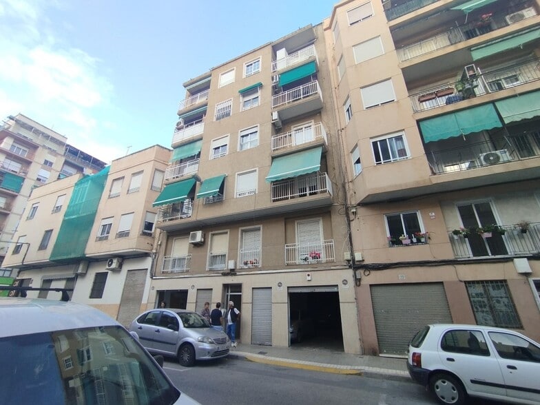 Carrer Capitán Baltasar Tristany, 75, Elche, Alicante en alquiler - Foto del edificio - Imagen 2 de 15