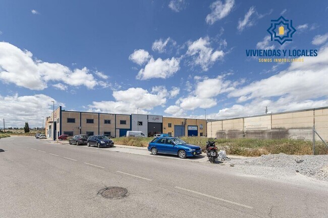 Más detalles de Paseo de las Andas, 9, Las Gabias - Nave en venta
