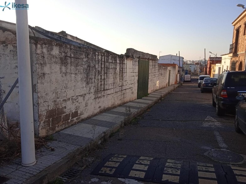 Terreno en Mérida, Badajoz en venta - Foto del edificio - Imagen 1 de 10