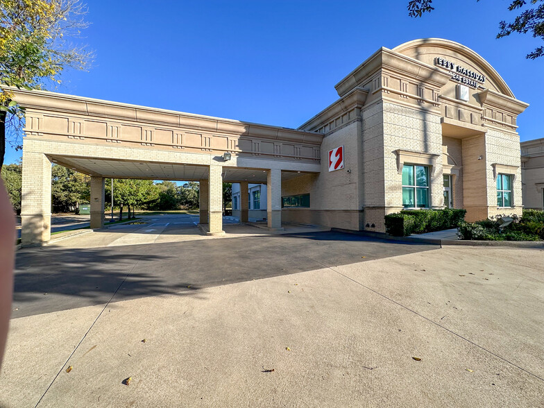 1900 Ballpark Way, Arlington, TX en alquiler - Foto del edificio - Imagen 3 de 12