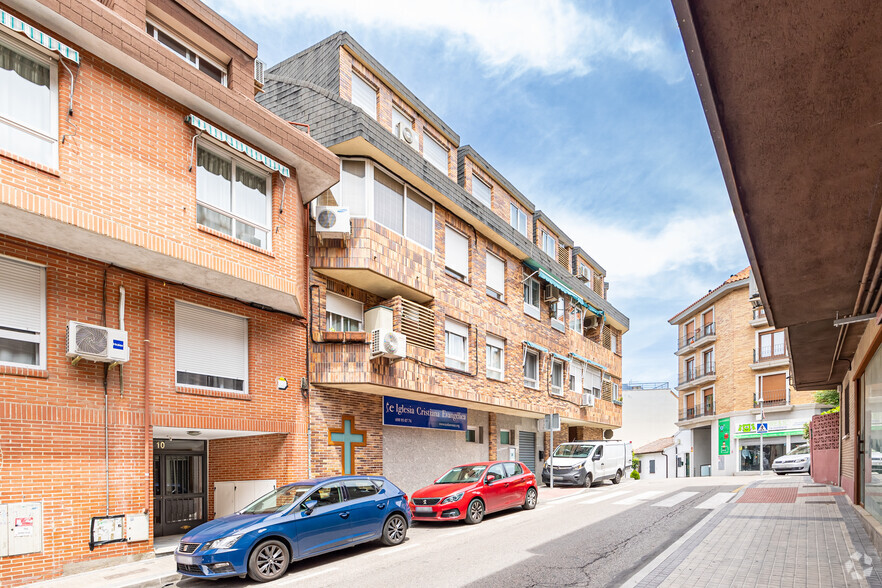 Ronda Plazuela, 8 Bis, Las Rozas de Madrid, Madrid en venta - Foto del edificio - Imagen 3 de 3