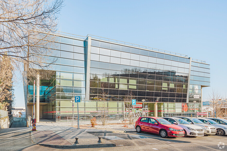 Calle Valportillo Primera, 22 - 24, Alcobendas, Madrid en alquiler - Foto del edificio - Imagen 2 de 17