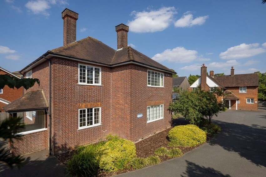 7 Castlefield Rd, Reigate en alquiler - Foto del edificio - Imagen 2 de 2