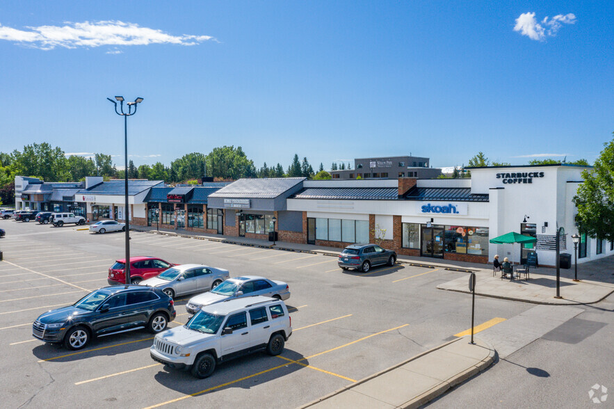 10816 Macleod Trl SE, Calgary, AB en alquiler - Foto del edificio - Imagen 2 de 4