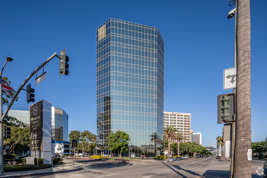 6033 W Century Blvd, Los Angeles, CA en alquiler - Foto del edificio - Imagen 1 de 4